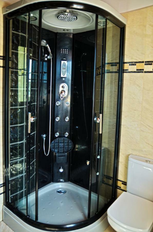 Dom Na Wodzie Mazury Villa Dzwierzuty Ngoại thất bức ảnh